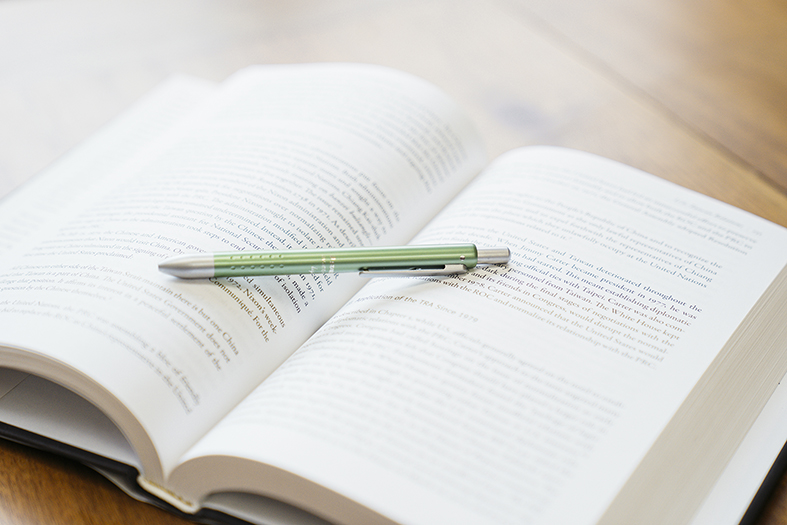 識別力の判断に関する審決 [弁理士 服部 京子]